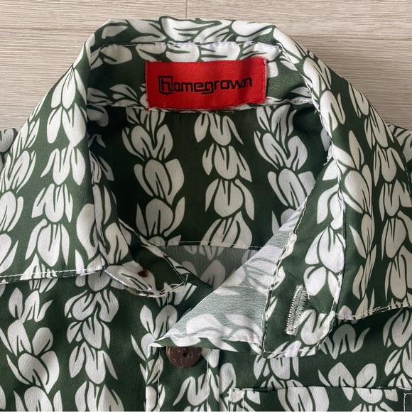 Homegrown Hawaii Aloha shirt - Picture 2 of 4